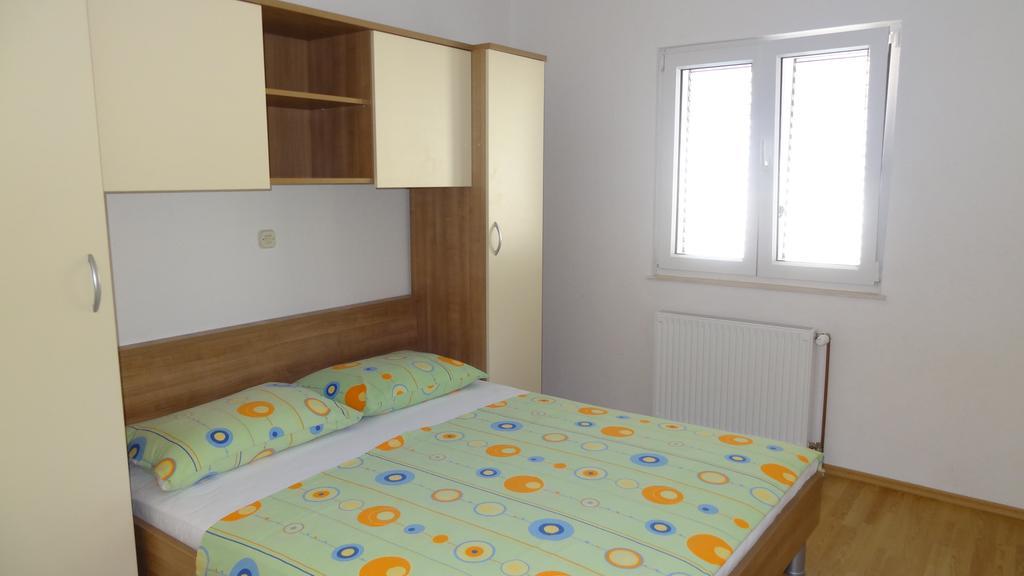 Apartments Braco Seget Vranjica Buitenkant foto