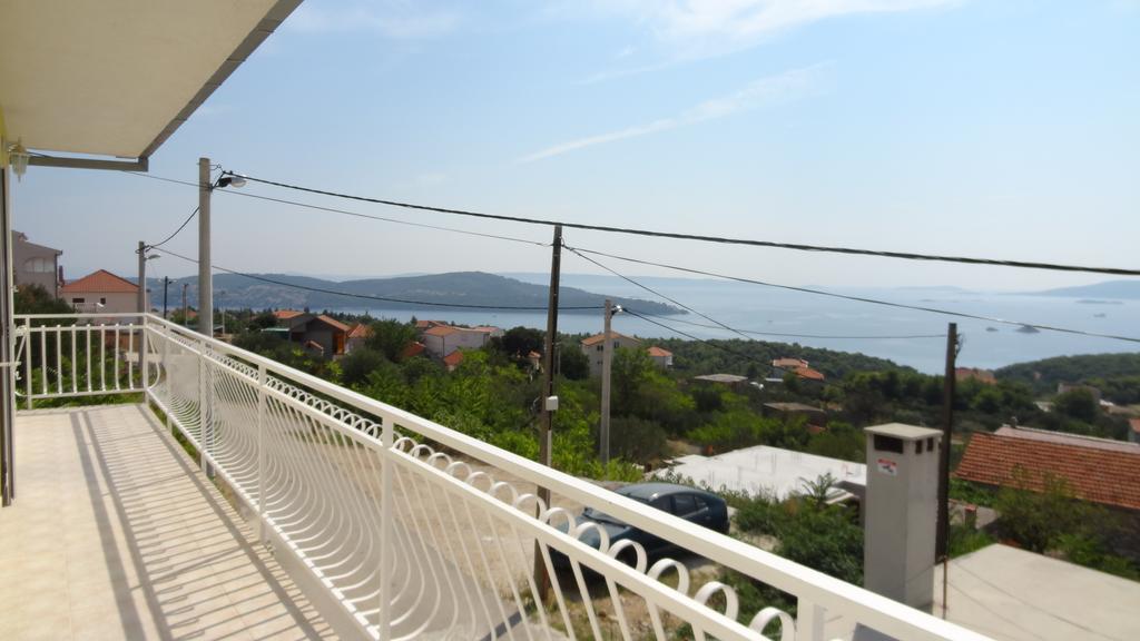 Apartments Braco Seget Vranjica Buitenkant foto